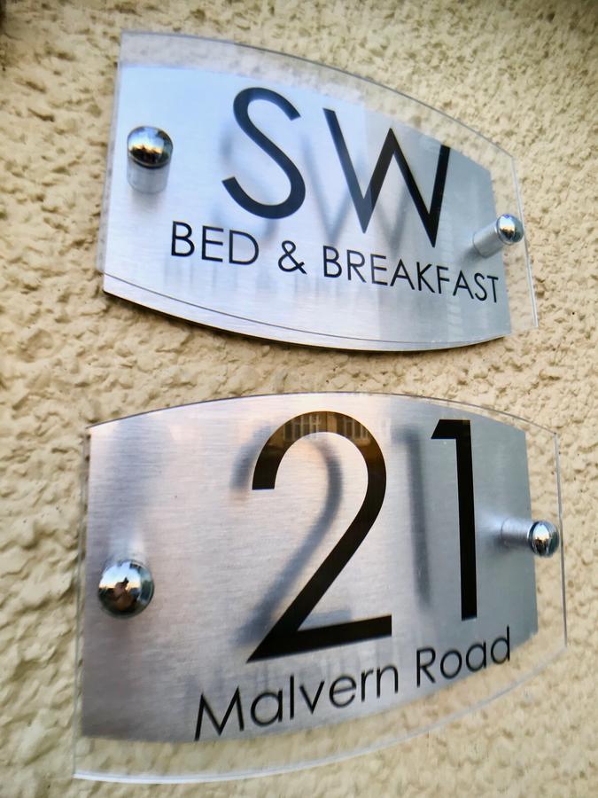 SW Bed&Breakfast Swindon Exterior foto